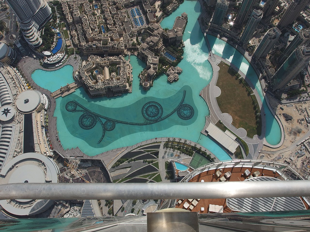 Downtown Dubai Burj Khalifa — inline-1