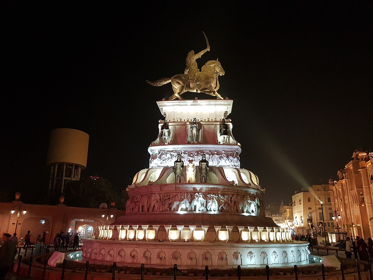 Town Square Dubai — inline 1